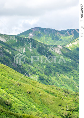 双六小屋から見る祖父岳　北アルプスの双六岳の登山 119638947