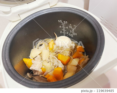 炊飯器でつくる肉じゃが 119639485
