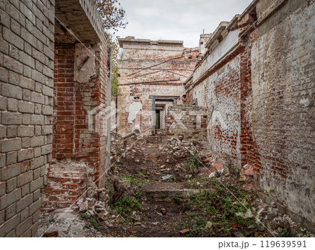 The ruins of a building The ruins of a building 119639591