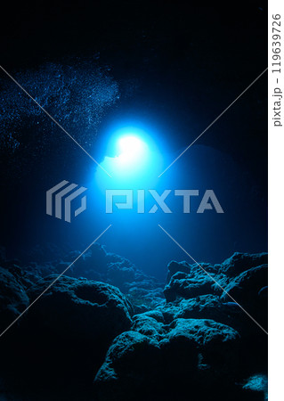 海中の風景　宮古島 119639726