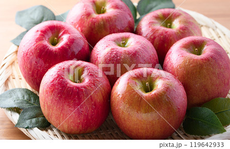 長野県産 シナノスイート （ りんご ） 119642933