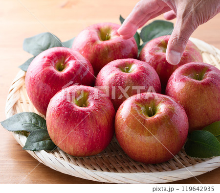 長野県産 シナノスイート ( りんご ) 長野県産 シナノスイート ( りんご ) 119642935