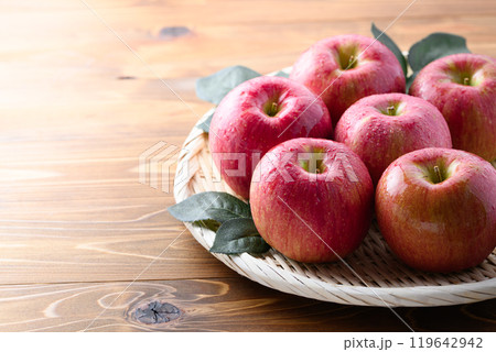 長野県産 シナノスイート ( りんご ) 長野県産 シナノスイート ( りんご ) 119642942