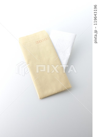 封筒と手紙 封筒と手紙 119643196