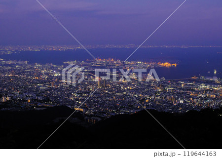 神戸と大阪湾の夜景 掬星台からの眺め 神戸と大阪湾の夜景 掬星台からの眺め 119644163