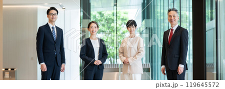 ビジネスパーソン 男女 ポートレート ビジネスパーソン 男女 ポートレート 119645572