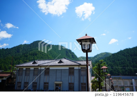 郡上踊り 郡上八幡の夏の風物詩 吉田川 郡上踊り 郡上八幡の夏の風物詩 吉田川 119645678