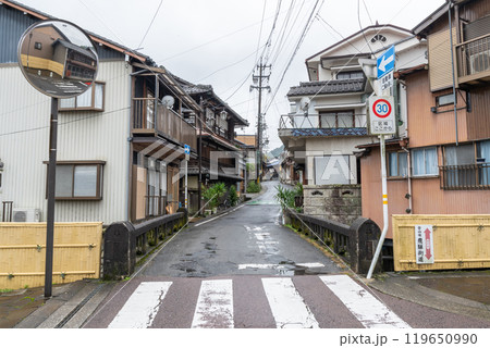 雨の飛騨街道金山宿(岐阜県下呂市金山町) 雨の飛騨街道金山宿(岐阜県下呂市金山町) 119650990