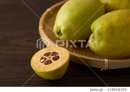 カリンの果実　イメージ 119658103