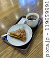 美味しそうなケーキとコーヒー 119659991