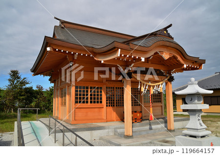 埼玉県行田市下中条　美しい治子神社 119664157
