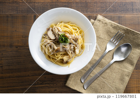 きのこのパスタ 119667801