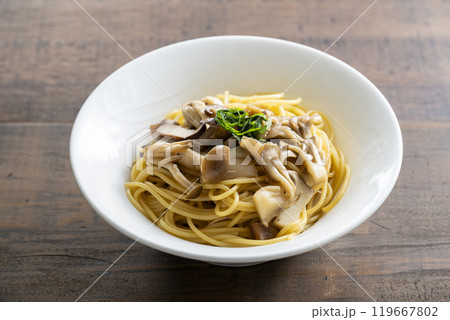 きのこのパスタ 119667802