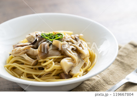 きのこのパスタ 119667804