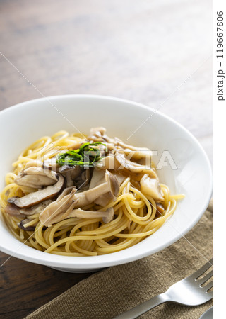 きのこのパスタ 119667806