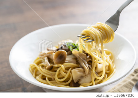 きのこのパスタ 119667830