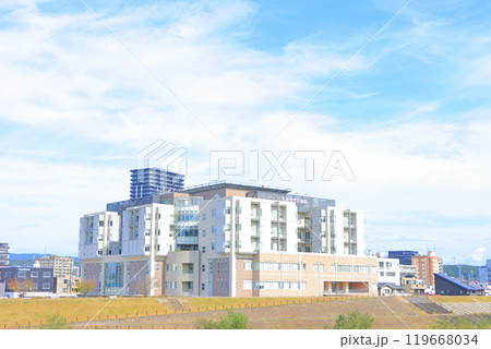 岐阜県多治見市、多治見市民病院の風景 119668034