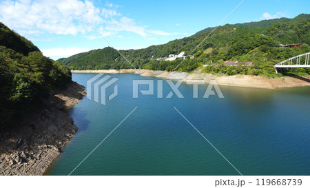 箱ケ瀬橋から見た九頭竜湖 箱ケ瀬橋から見た九頭竜湖 119668739