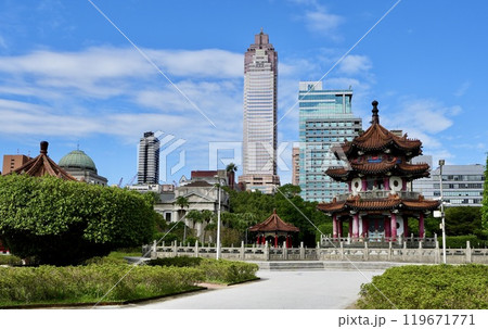 二二八和平公園・楼閣（台灣・台北市中正区） 119671771