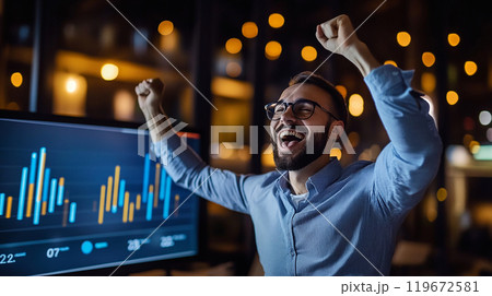 勝利の瞬間を喜ぶビジネスマン 勝利の瞬間を喜ぶビジネスマン 119672581