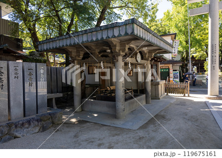 石切剣箭神社の手水舎(2024年9月撮影) 石切剣箭神社の手水舎(2024年9月撮影) 119675161
