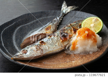 秋刀魚の塩焼き 119677821