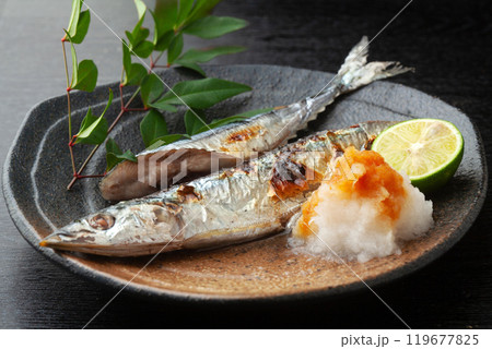 秋刀魚の塩焼き 秋刀魚の塩焼き 119677825