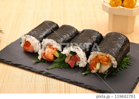 おいしい恵方巻 119682701