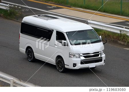 ワンボックスカー　イメージ 119683080