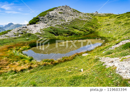 別山の硯ヶ池（日本一の高所池）　北アルプス劔岳登山 119683394