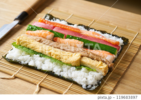 恵方巻の具材 恵方巻の具材 119683897