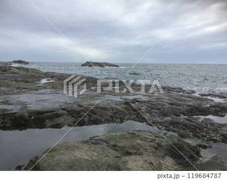 鎌倉&江ノ島探索 2023年版 江ノ島の荒れる海 鎌倉&江ノ島探索 2023年版 江ノ島の荒れる海 119684787