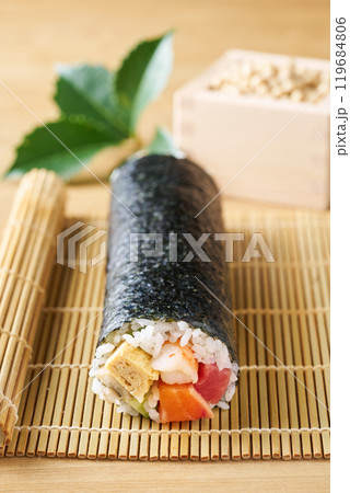 恵方巻 恵方巻 119684806