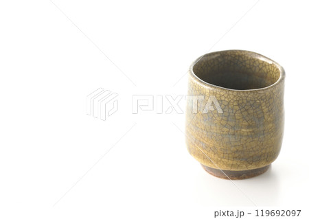 お猪口を白背景で撮影 お猪口を白背景で撮影 119692097