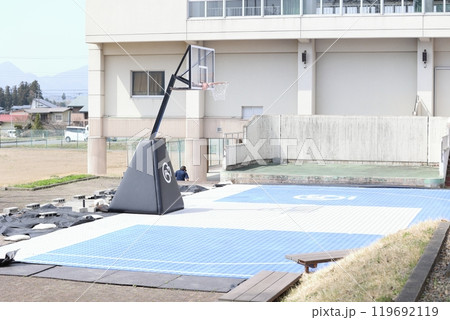 バスケットゴールのある風景 バスケットゴールのある風景 119692119