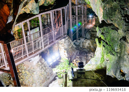 延沢銀坑洞 119693418