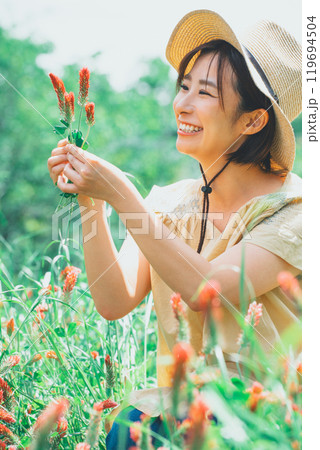 ストロベリーキャンドルのお花摘み 119694504