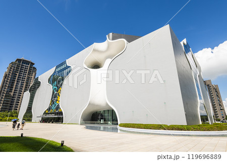 Modern building view of the National Taichung Theater in Taiwan. This is the only national performing arts center in central Taiwan. 119696889