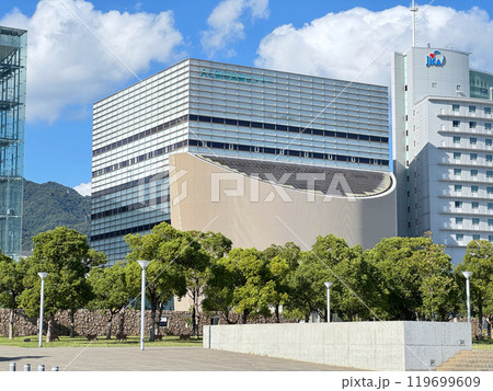 ひょうご震災記念21世紀研究機構が入る、人と防災未来センター東館(神戸市中央区脇浜海岸通) ひょうご震災記念21世紀研究機構が入る、人と防災未来センター東館(神戸市中央区脇浜海岸通) 119699609