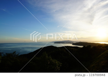 和歌山加太休暇村から望む紀淡海峡 119700948