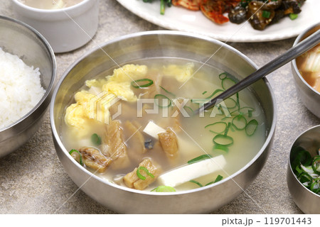 自家製プゴク(干し鱈のスープ、韓国料理) 自家製プゴク(干し鱈のスープ、韓国料理) 119701443