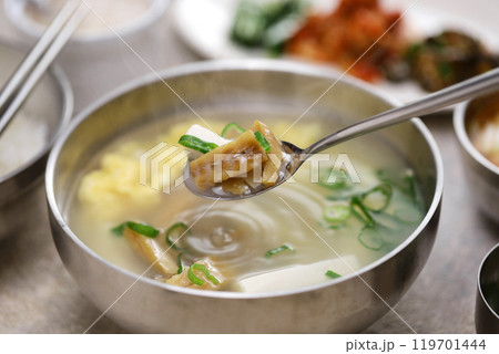 自家製プゴク(干し鱈のスープ、韓国料理) 自家製プゴク(干し鱈のスープ、韓国料理) 119701444