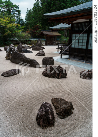 高野山金剛峯寺の石庭 蟠龍庭 高野山金剛峯寺の石庭 蟠龍庭 119702524