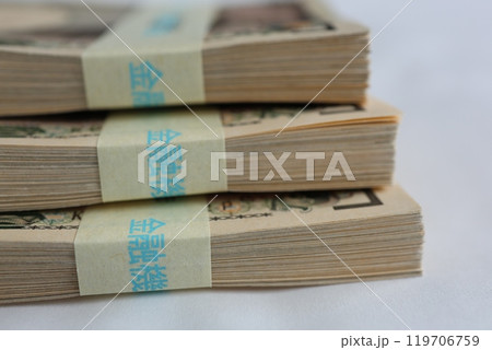 帯付きの札束 帯付きの札束 119706759