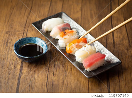 美味しいお寿司イメージ05 119707149