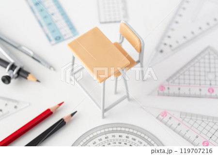 学校の勉強イメージ02 学校の勉強イメージ02 119707216
