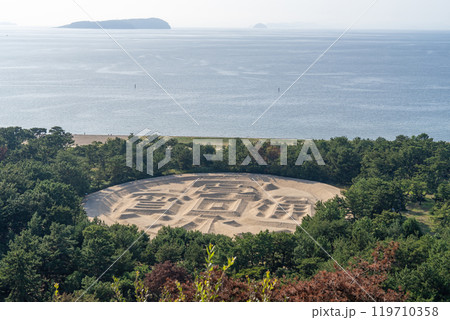 【香川県観音寺市】銭形砂絵 119710358