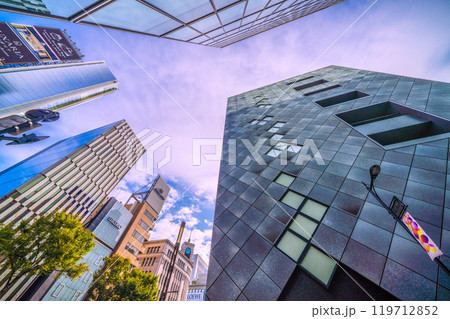 日本の東京都市景観 東京・銀座。西五番街から銀座四丁目のセイコーハウス銀座などを望む=10月27日 日本の東京都市景観 東京・銀座。西五番街から銀座四丁目のセイコーハウス銀座などを望む=10月27日 119712852