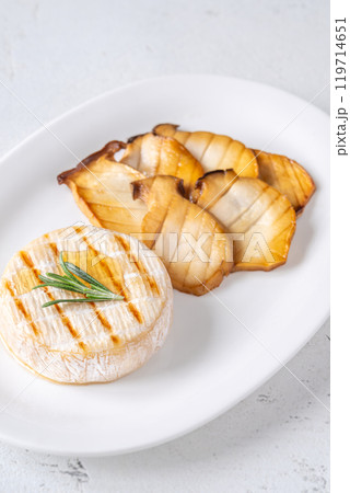 Camembert with eryngii 119714651