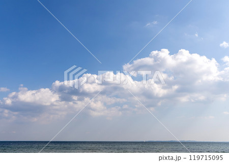 Beautiful white clouds on blue sky over sea 119715095